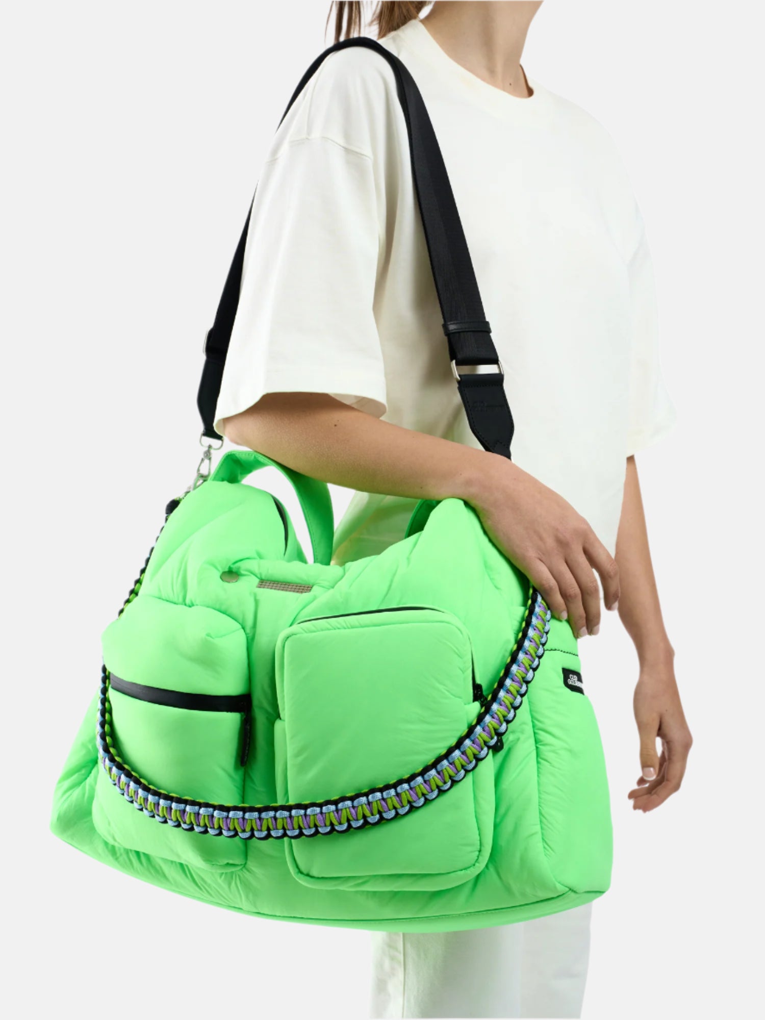 #color_APPLE GREEN