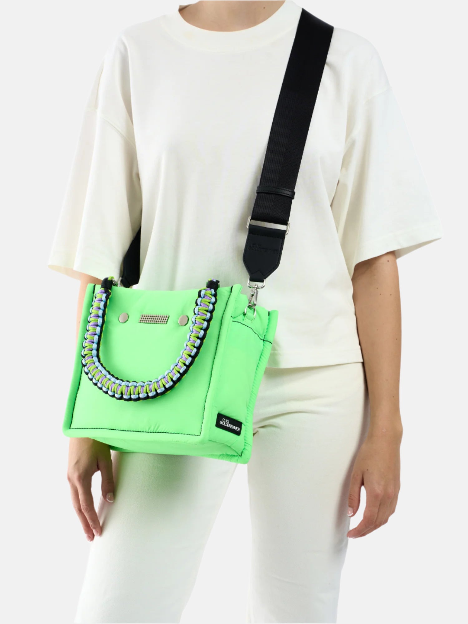 #color_APPLE GREEN